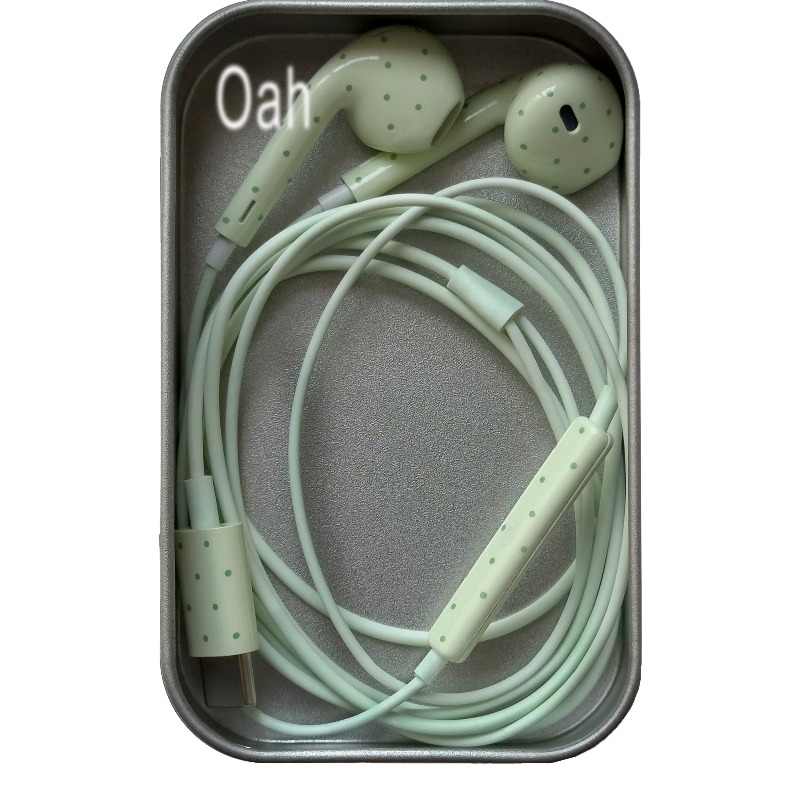 Oah Polka Dot Wired Earphones  - Electronic Gift 评论和价格